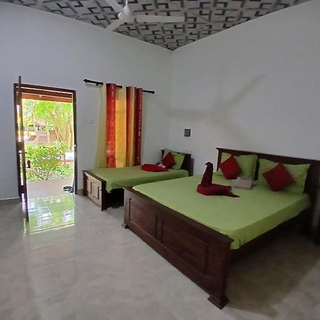 Hotel Tree Garden Wilpaththu Nochchiyagma Anuradhapura Nochchiyagama Buitenkant foto