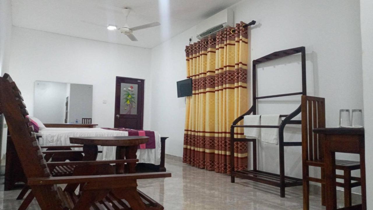Hotel Tree Garden Wilpaththu Nochchiyagma Anuradhapura Nochchiyagama Buitenkant foto